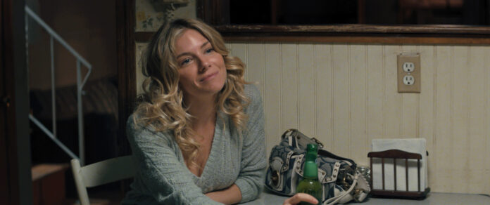 American Woman recensione film di Jake Scott con Sienna Miller