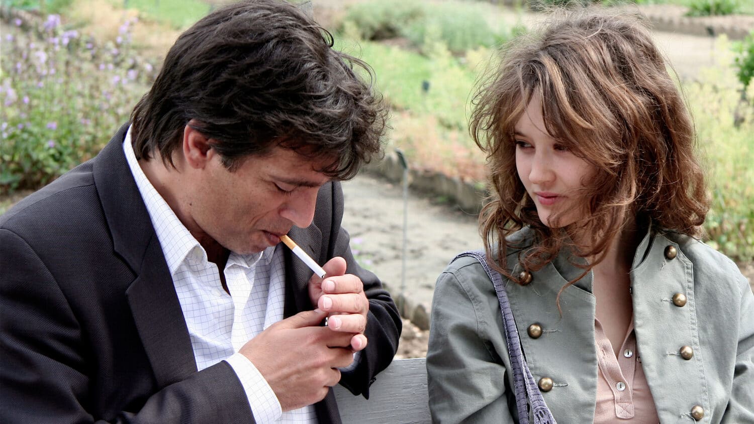 Paul Blain e Constance Rousseau in Tout Est Pardonné di Mia Hansen-Løve