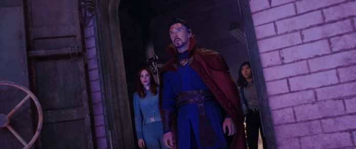 Doctor Strange nel Multiverso della Follia recensione film di Sam Raimi con Benedict Cumberbatch